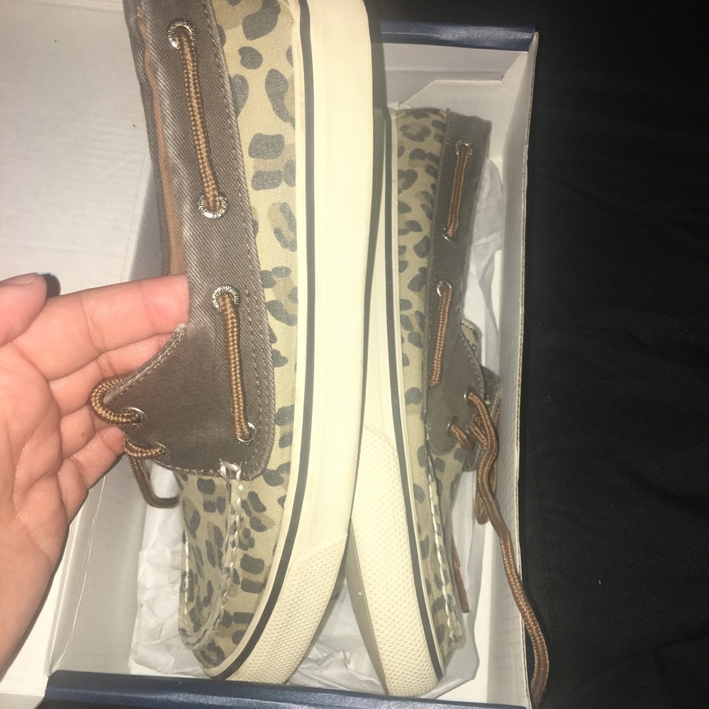 Sperry's - Picture 2 of 3